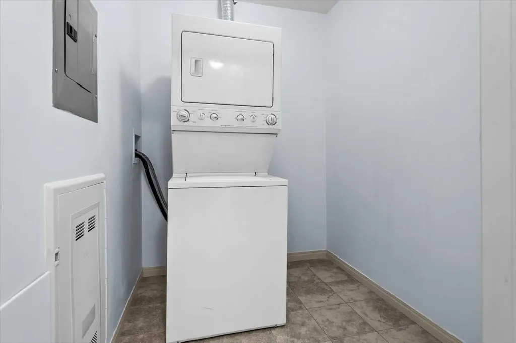 1540 Sherwood Boulevard NW Calgary AB T3R 0K5