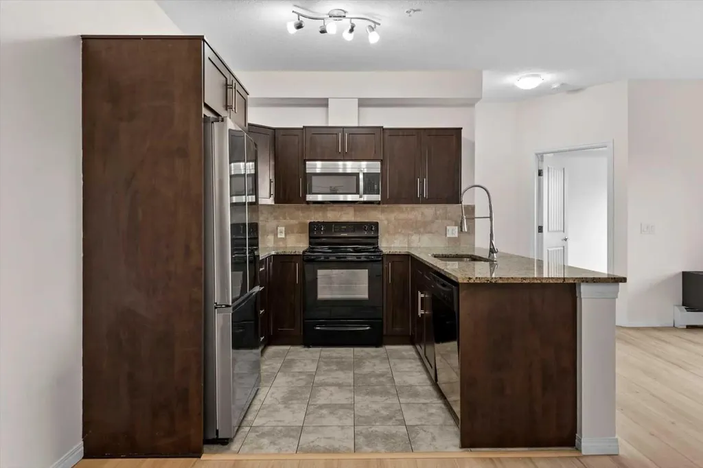 1540 Sherwood Boulevard NW Calgary AB T3R 0K5