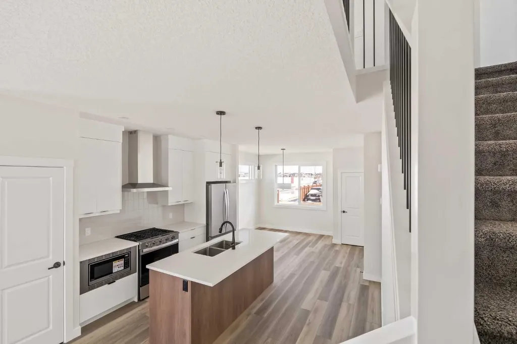 216 Ricardo Ranch Drive SE Calgary AB T3M 4H5