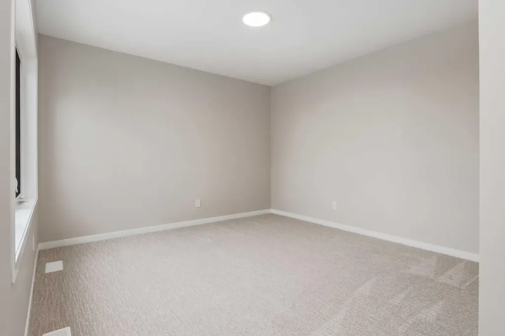 26 Alpine Gardens SW Calgary AB T2Y 0W3