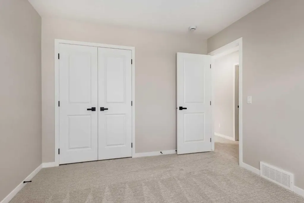 26 Alpine Gardens SW Calgary AB T2Y 0W3