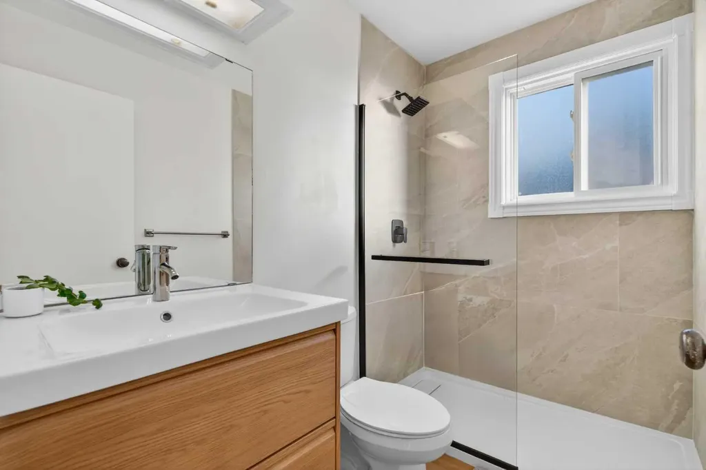 303 Woodside Place Okotoks AB T1S 1L9
