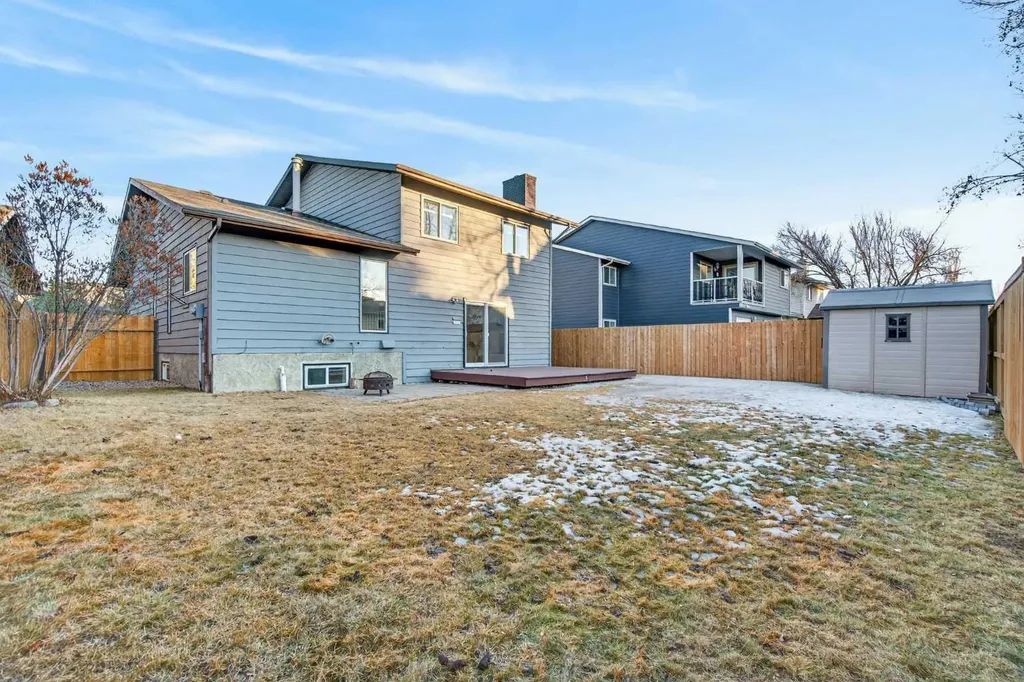 303 Woodside Place Okotoks AB T1S 1L9