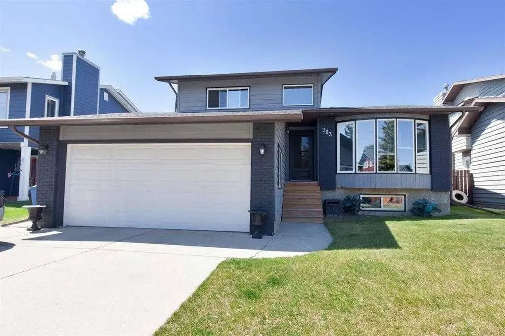 303 Woodside Place Okotoks AB T1S 1L9