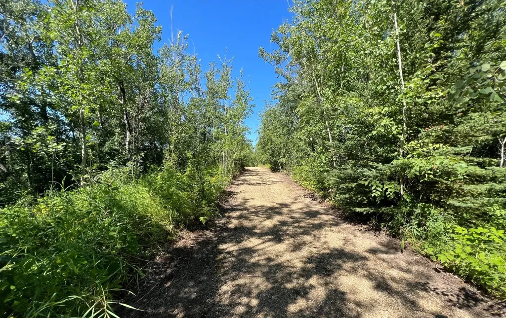 42 & 44 654036 Range Road 222 Rural Athabasca County AB T9S 2A5