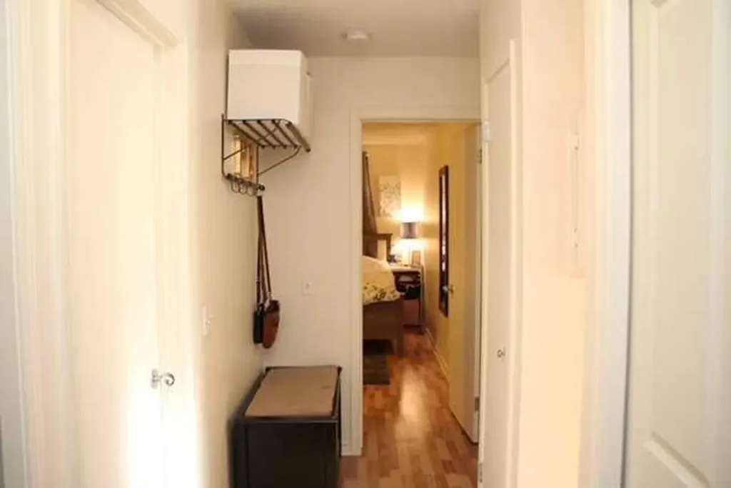 626 2 Avenue NE Calgary AB T2E0E8
