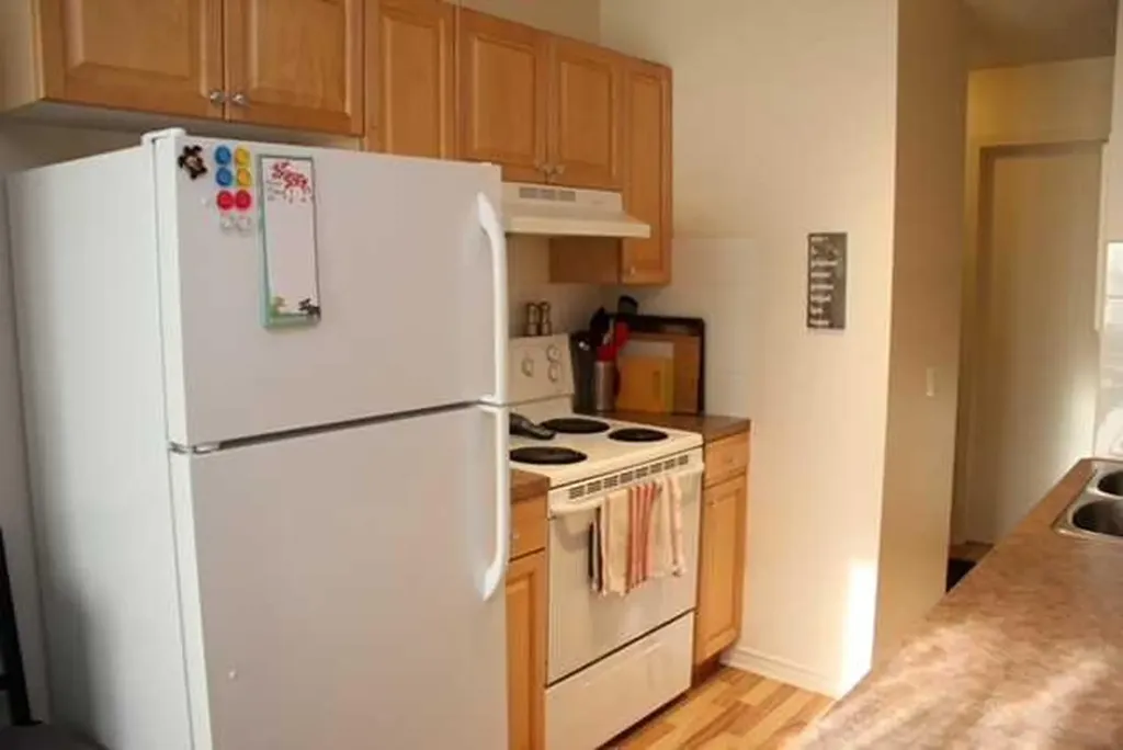 626 2 Avenue NE Calgary AB T2E0E8