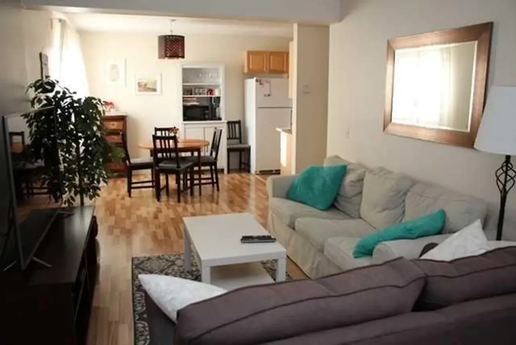 626 2 Avenue NE Calgary AB T2E0E8