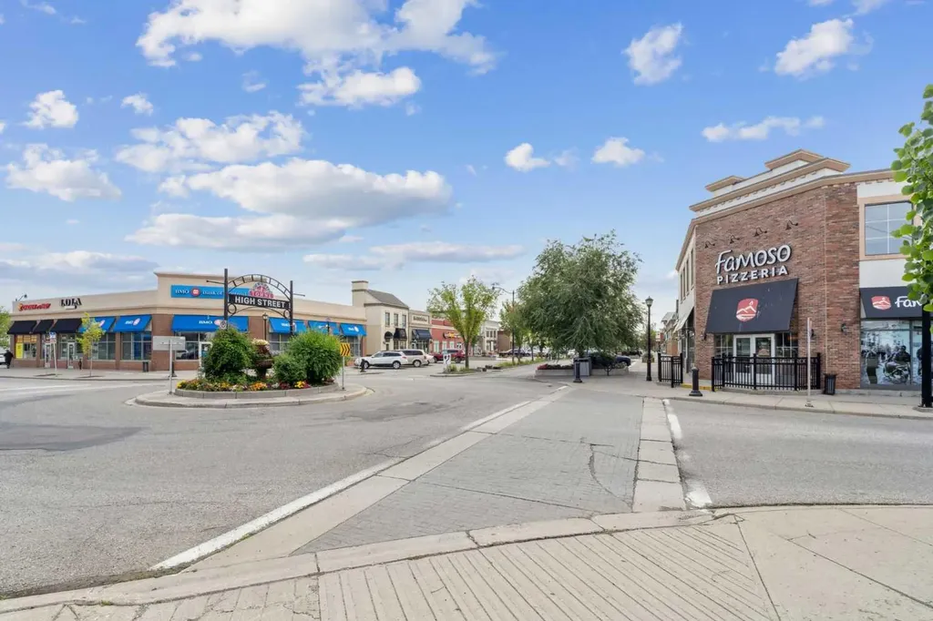 420 Mckenzie Towne Square SE Calgary AB T2Z 1E3