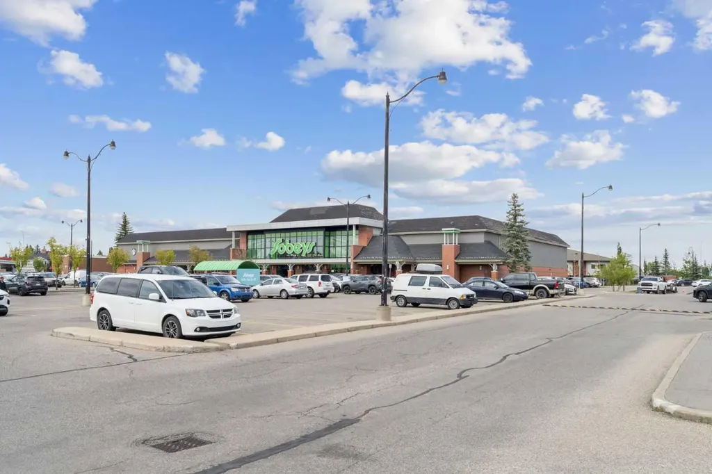 420 Mckenzie Towne Square SE Calgary AB T2Z 1E3