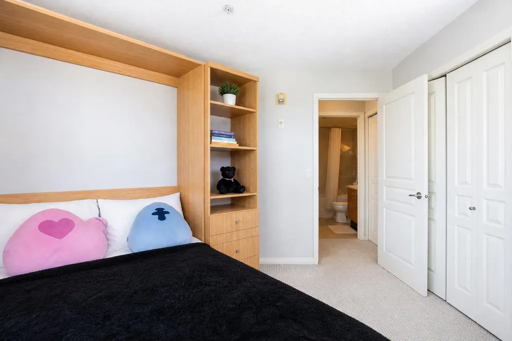 5115 Richard Road SW Calgary AB T3E7M7