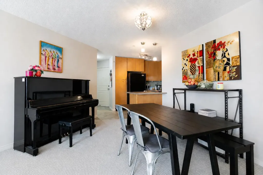5115 Richard Road SW Calgary AB T3E7M7