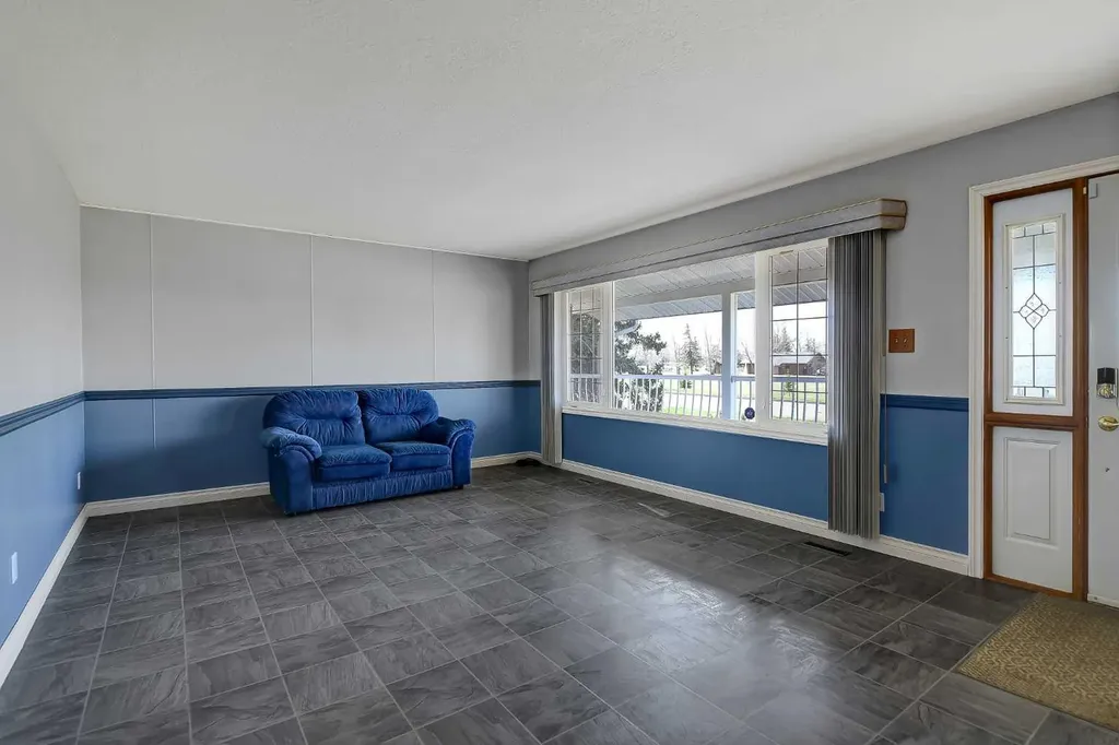 104 11th Street Beaverlodge AB T0H 0C0