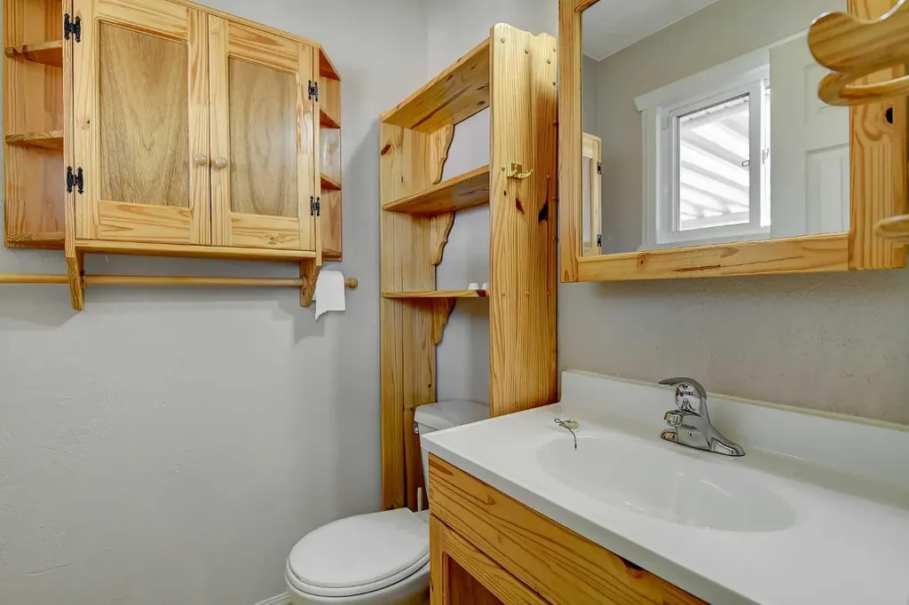 104 11th Street Beaverlodge AB T0H 0C0