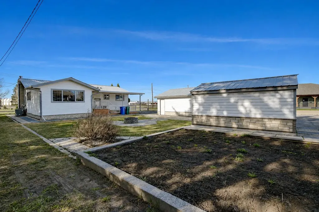 104 11th Street Beaverlodge AB T0H 0C0