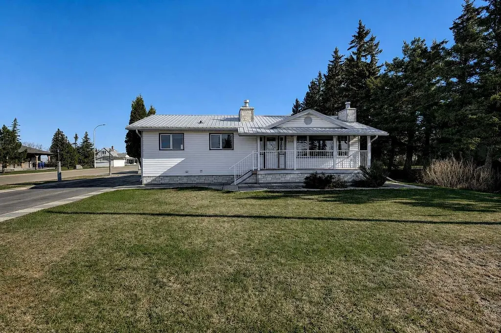 104 11th Street Beaverlodge AB T0H 0C0