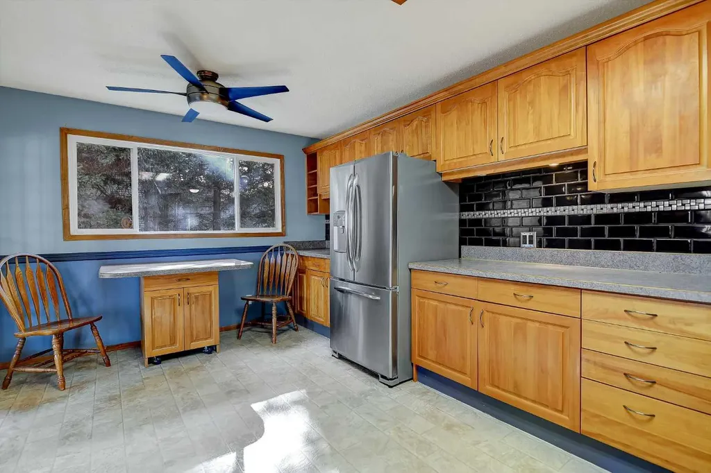 104 11th Street Beaverlodge AB T0H 0C0