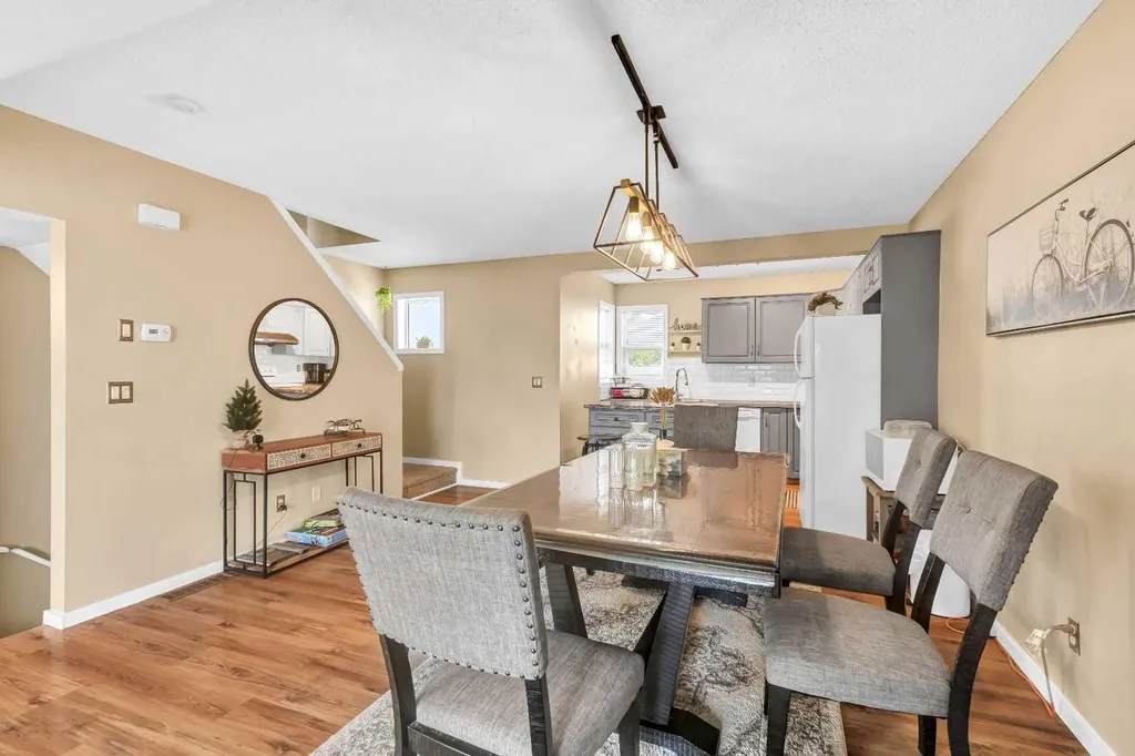 200 Hidden Hills Terrace NW Calgary AB T3A 6E8