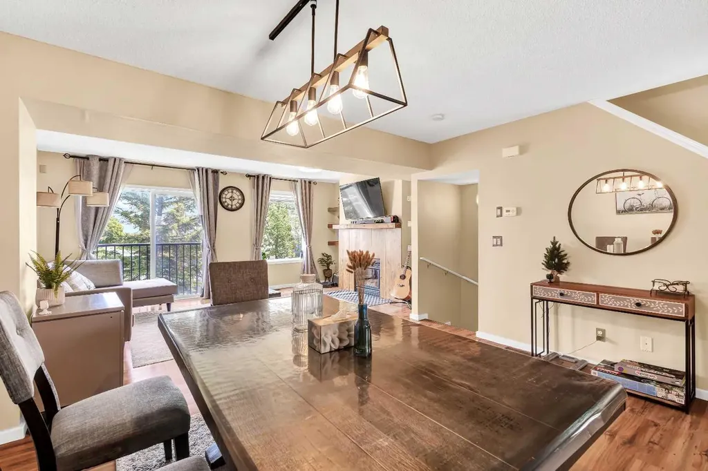 200 Hidden Hills Terrace NW Calgary AB T3A 6E8