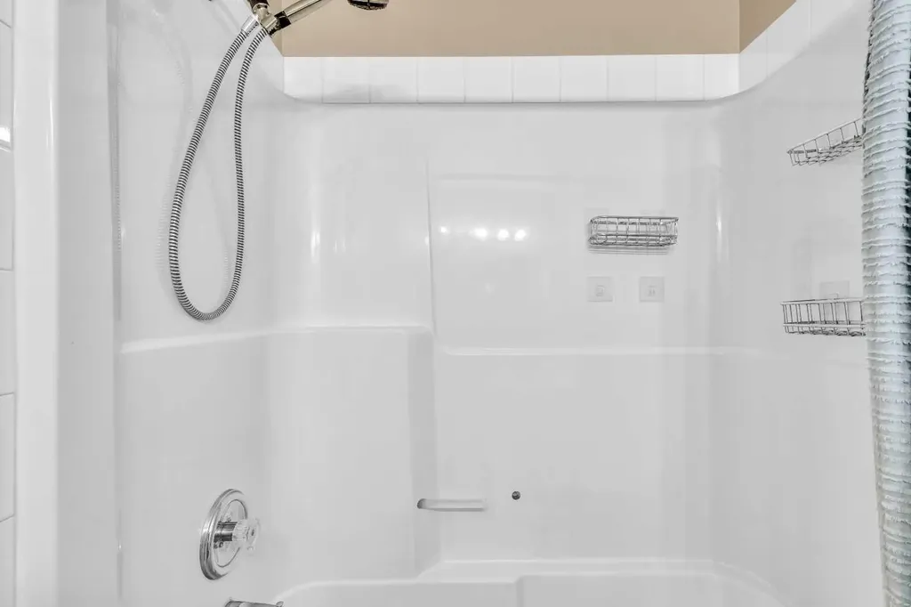 200 Hidden Hills Terrace NW Calgary AB T3A 6E8