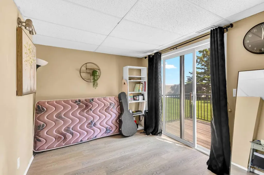 200 Hidden Hills Terrace NW Calgary AB T3A 6E8