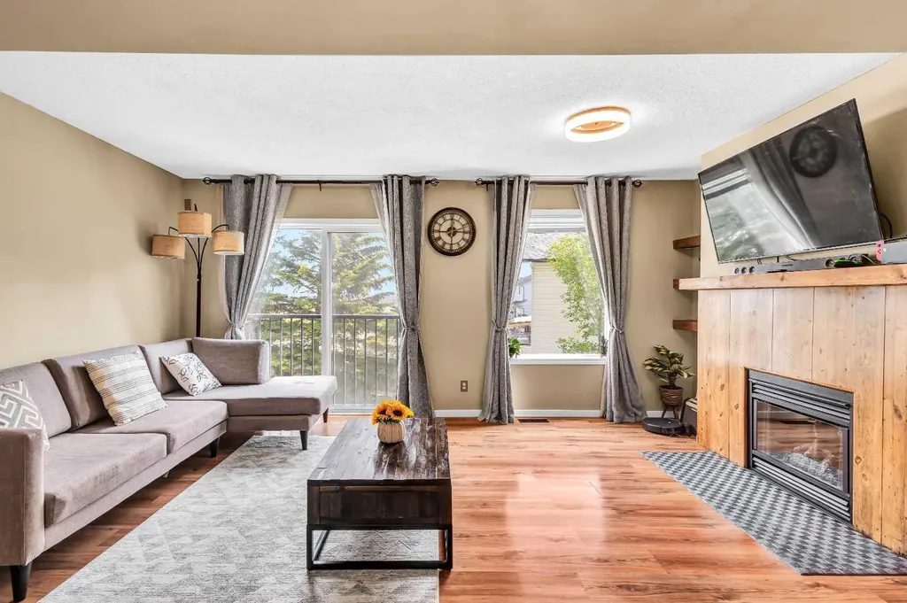 200 Hidden Hills Terrace NW Calgary AB T3A 6E8