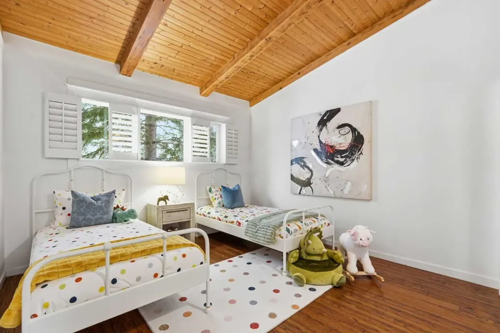 2623 Glenmount Drive SW Calgary AB T3E 4C2