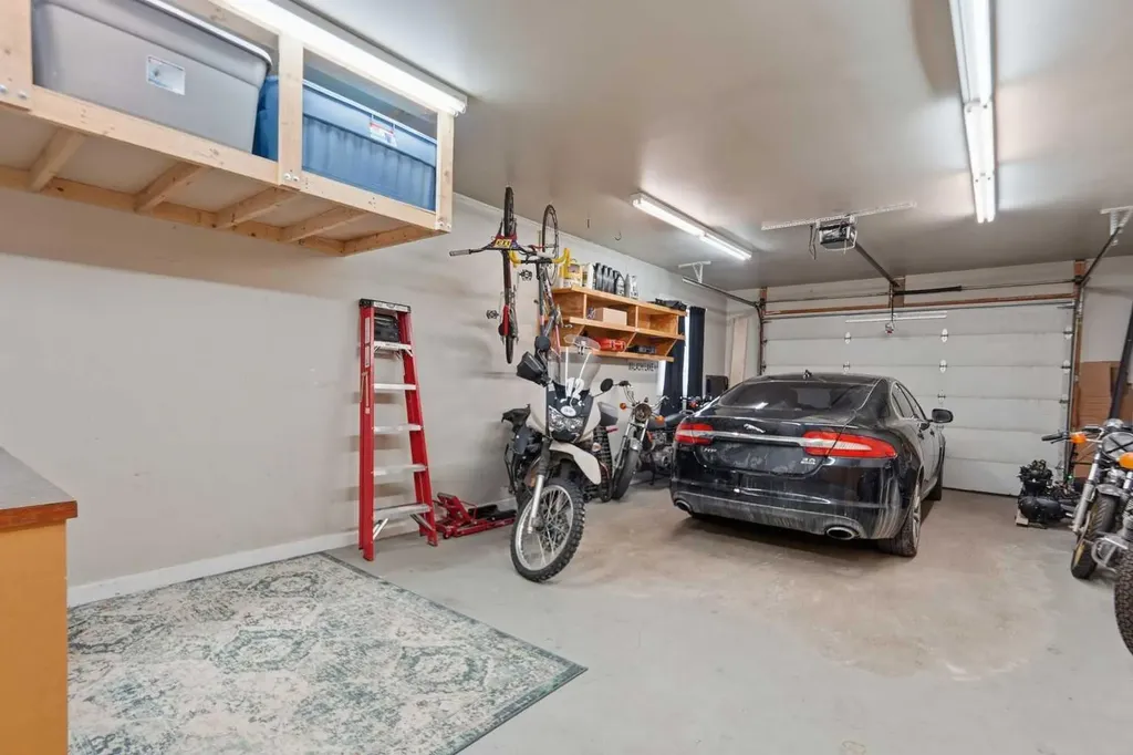 2623 Glenmount Drive SW Calgary AB T3E 4C2