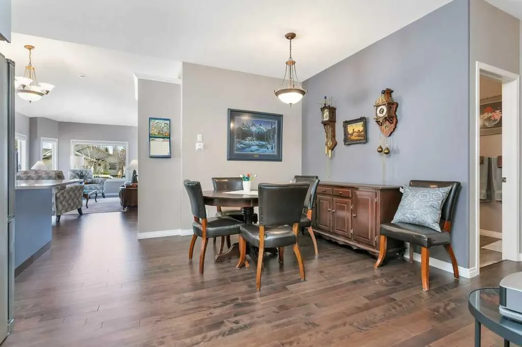32 Dowler Street Red Deer AB T4R 3A1