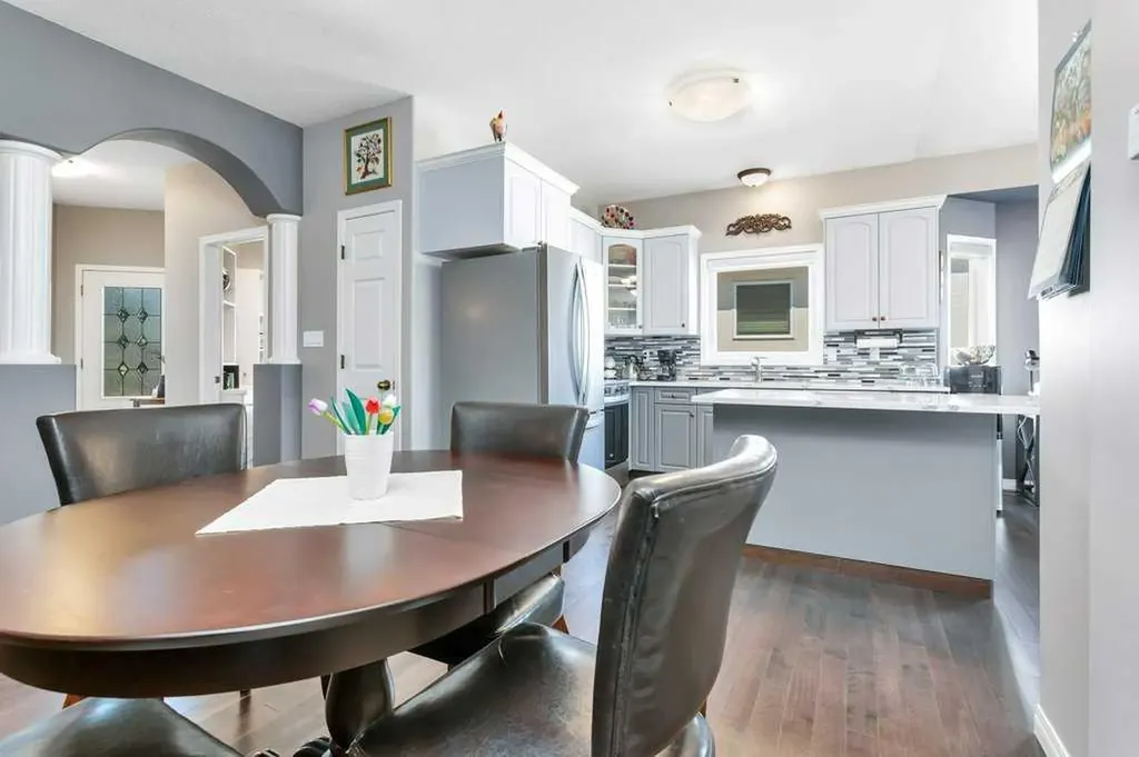 32 Dowler Street Red Deer AB T4R 3A1