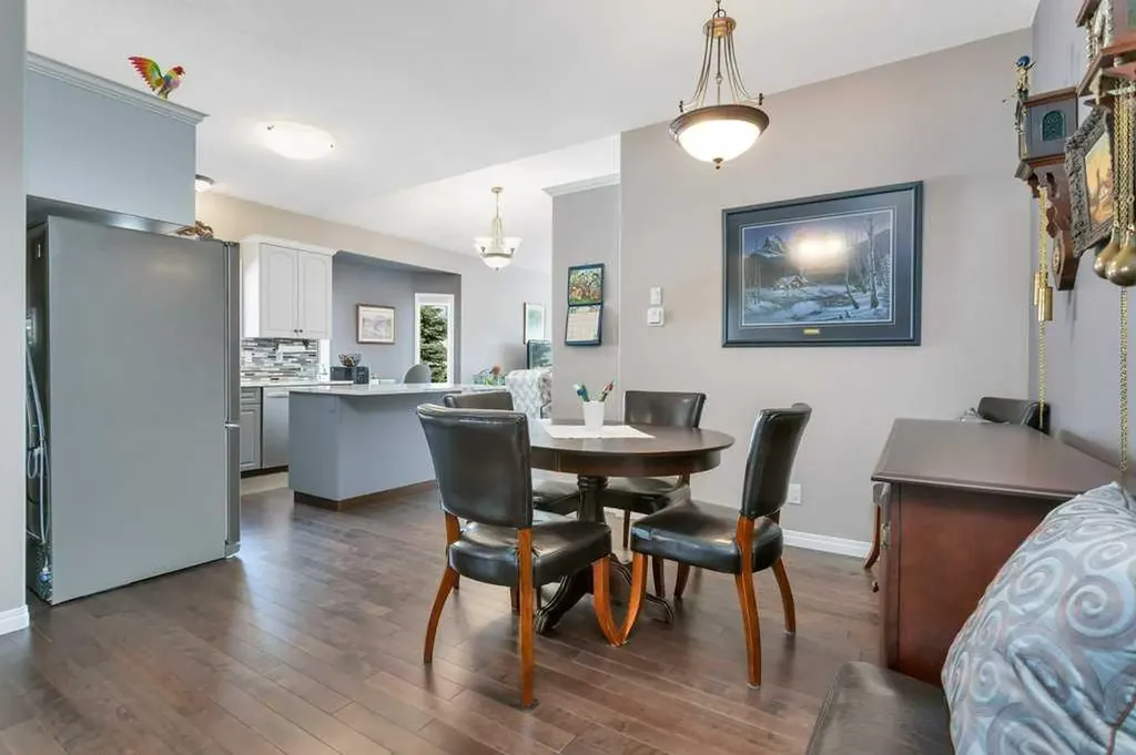 32 Dowler Street Red Deer AB T4R 3A1