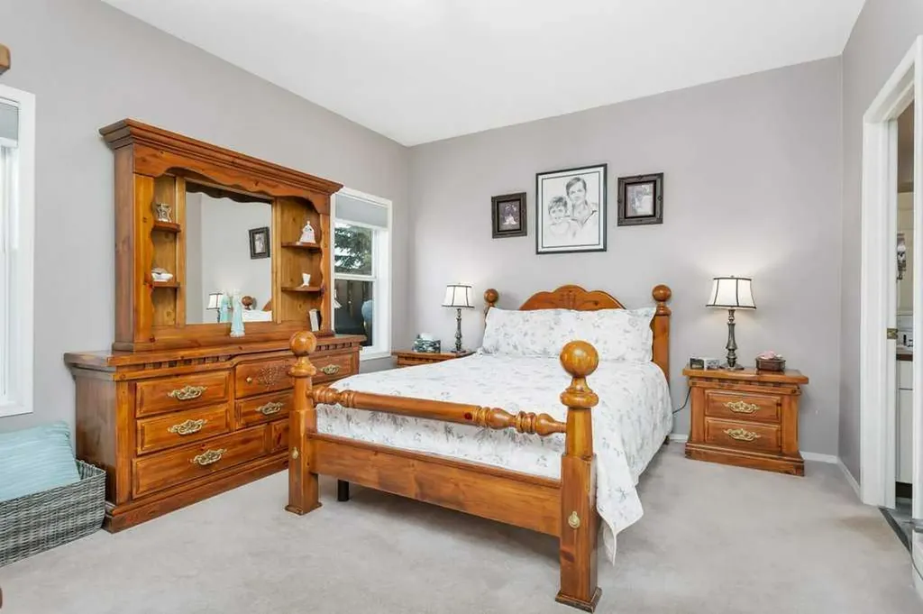 32 Dowler Street Red Deer AB T4R 3A1