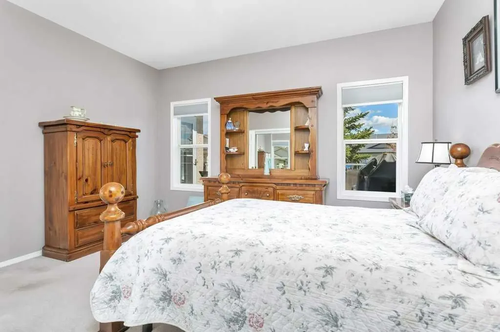32 Dowler Street Red Deer AB T4R 3A1