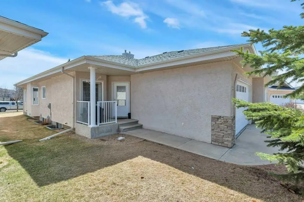 32 Dowler Street Red Deer AB T4R 3A1