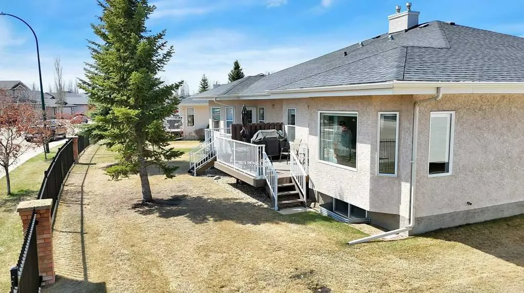 32 Dowler Street Red Deer AB T4R 3A1