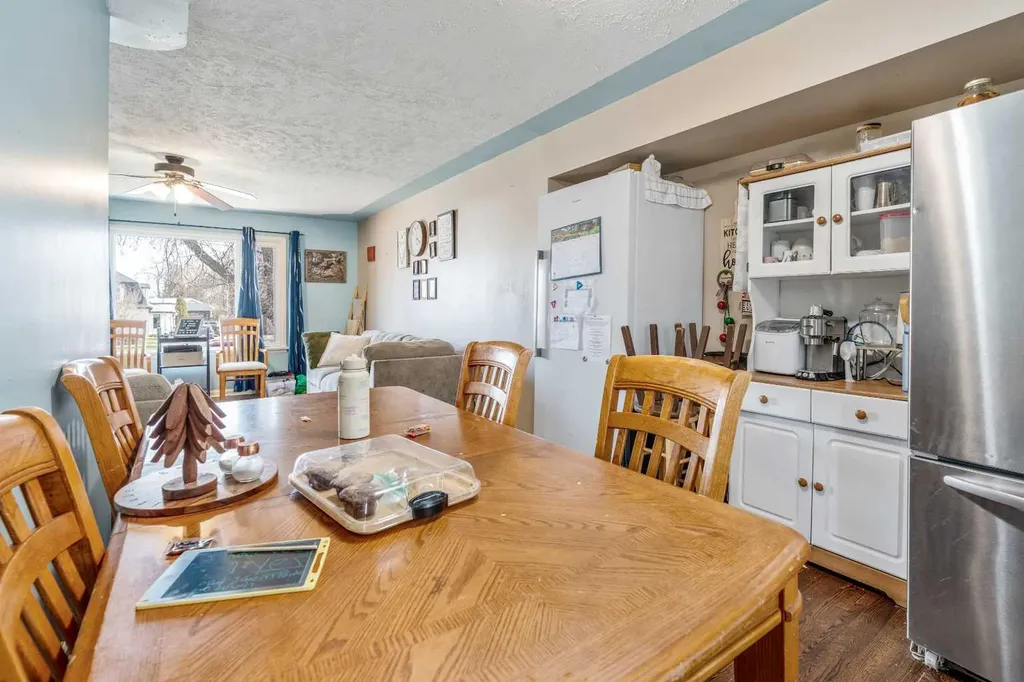 5816 52 Street Taber AB T1G 1K7