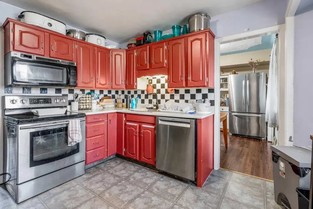 5816 52 Street Taber AB T1G 1K7
