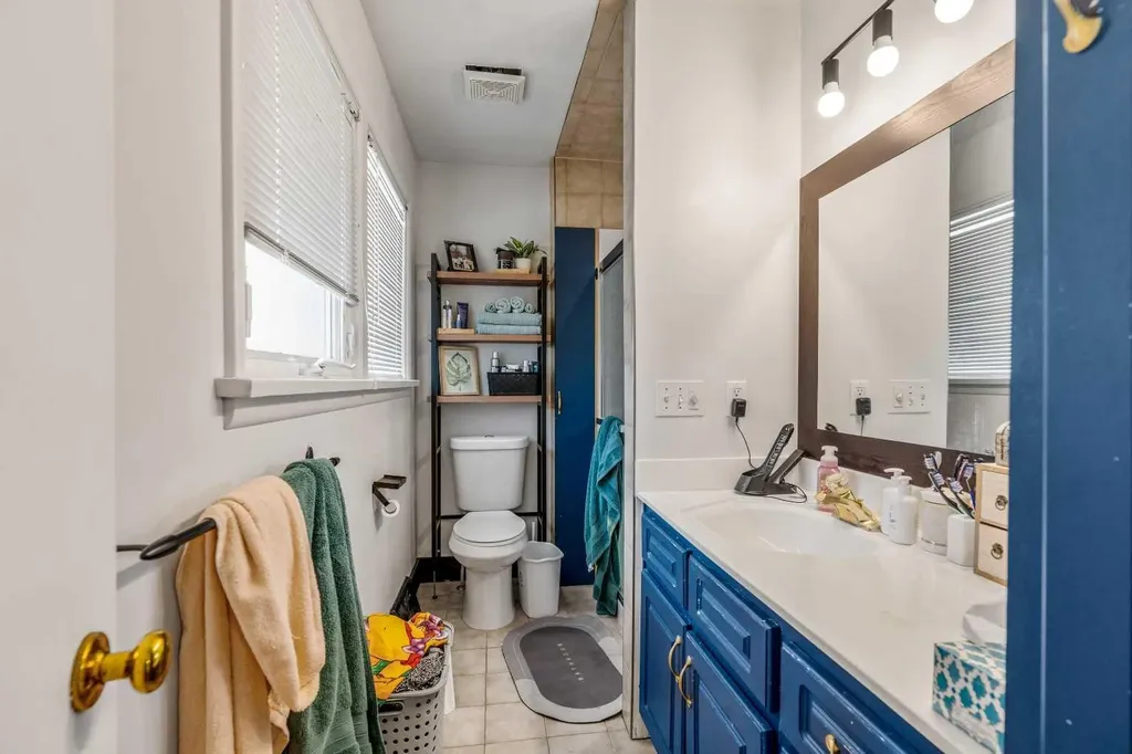 5816 52 Street Taber AB T1G 1K7
