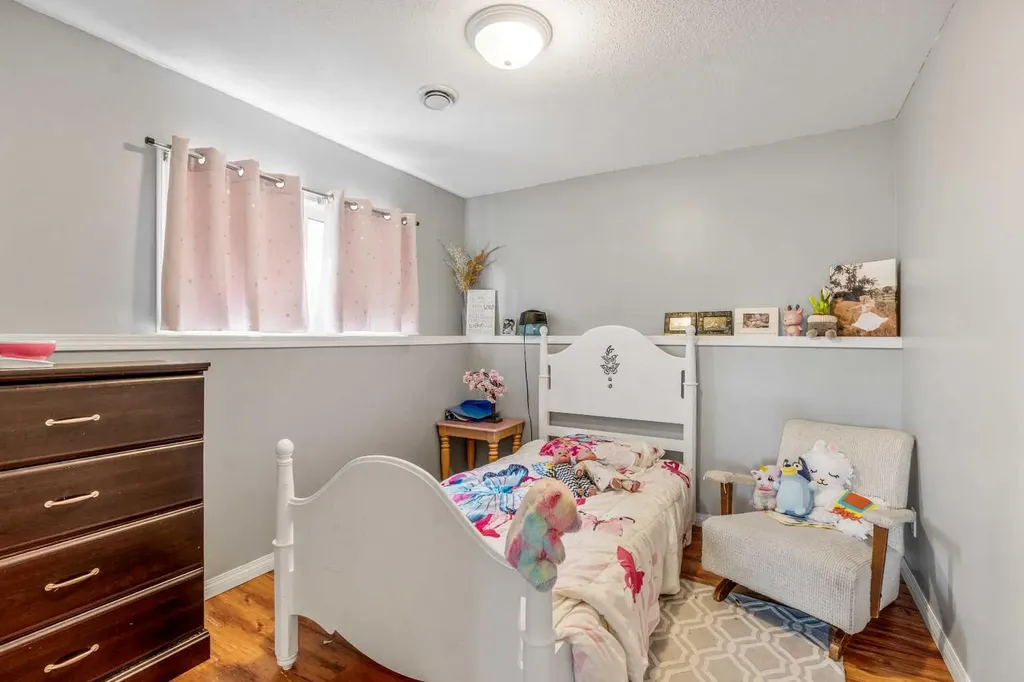 5816 52 Street Taber AB T1G 1K7