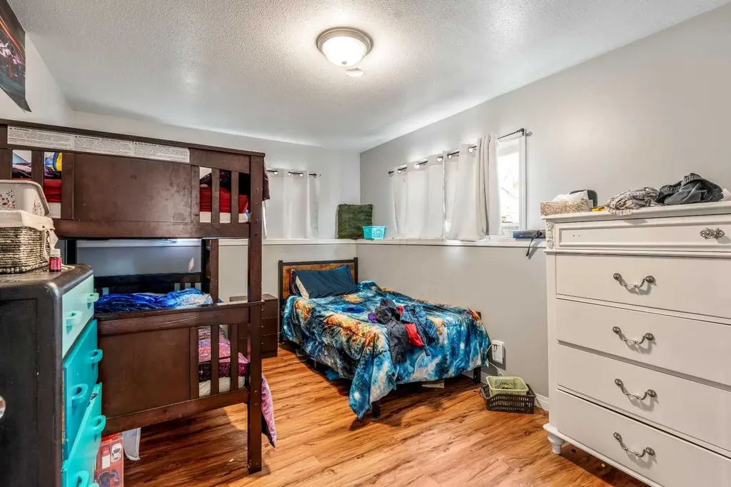 5816 52 Street Taber AB T1G 1K7