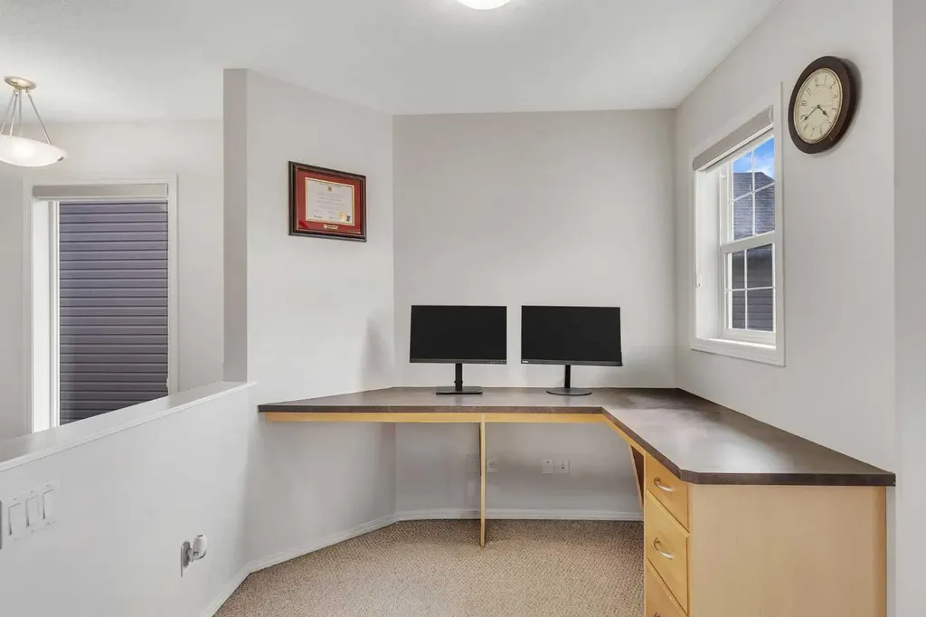 33 Saddlecrest Crescent NE Calgary AB T3J0C6