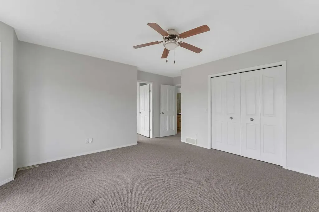 33 Saddlecrest Crescent NE Calgary AB T3J0C6