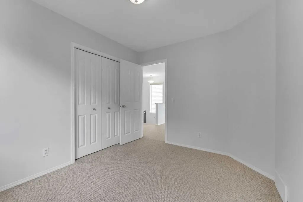 33 Saddlecrest Crescent NE Calgary AB T3J0C6