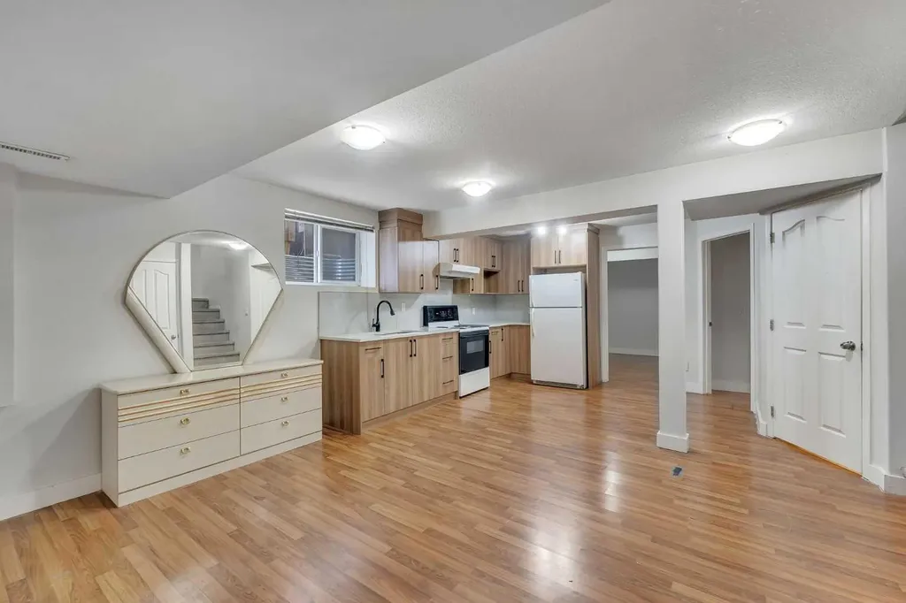 33 Saddlecrest Crescent NE Calgary AB T3J0C6