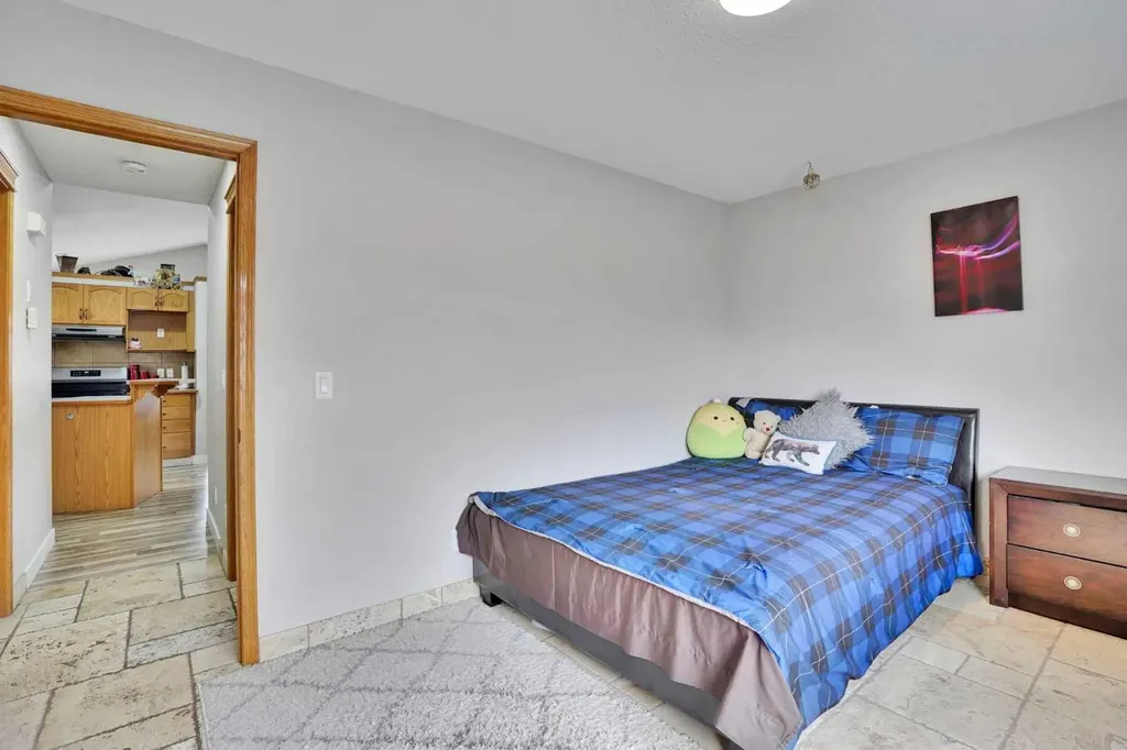 4 Martin Crossing Bay NE Calgary AB T3J3S8