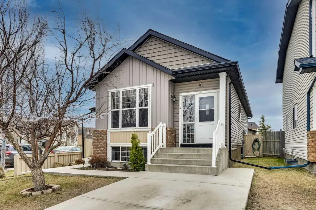 4 Martin Crossing Bay NE Calgary AB T3J3S8