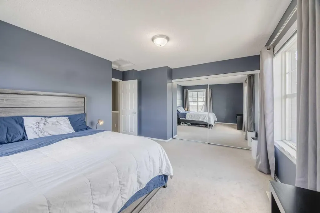 322 Mckenzie Towne Link SE Calgary AB T2Z 4E8