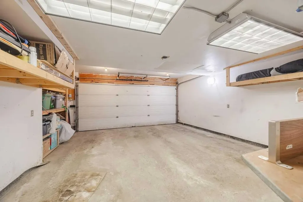 322 Mckenzie Towne Link SE Calgary AB T2Z 4E8