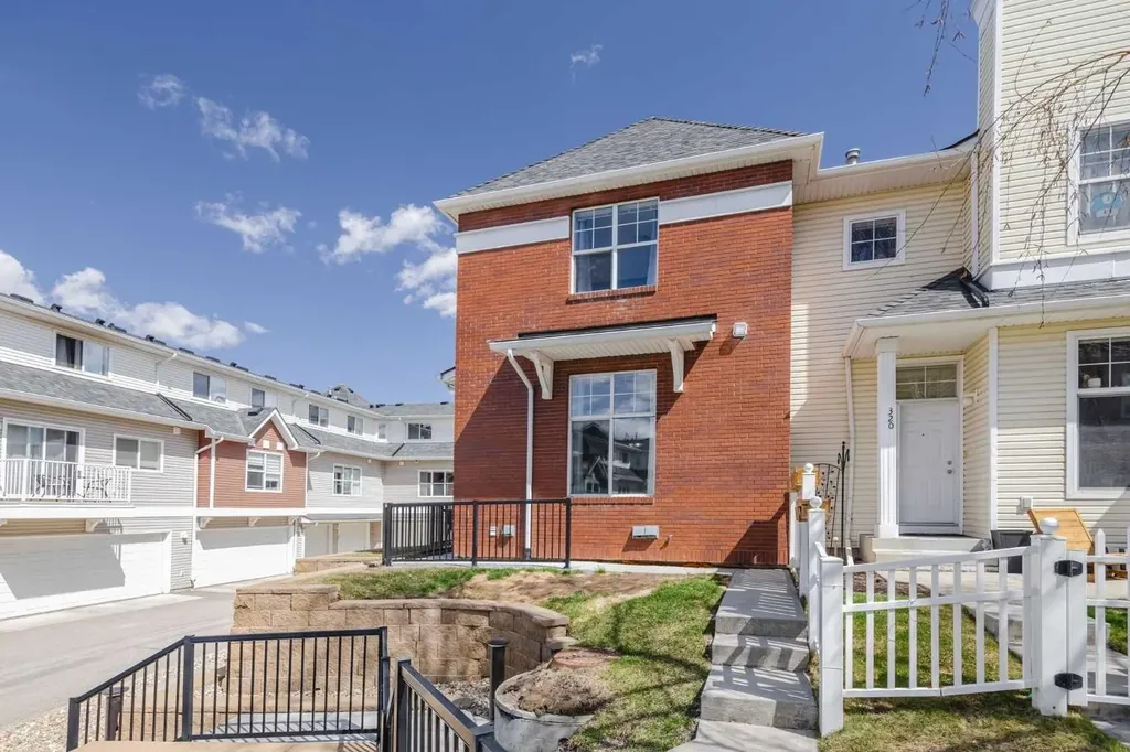 322 Mckenzie Towne Link SE Calgary AB T2Z 4E8