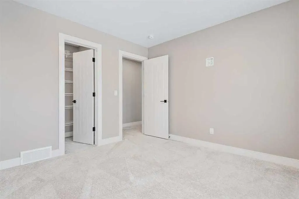 57 Larratt Close Red Deer AB T4R 0S6